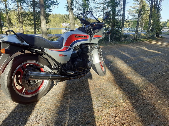 Kawasaki Gpz 1100 8 of 9