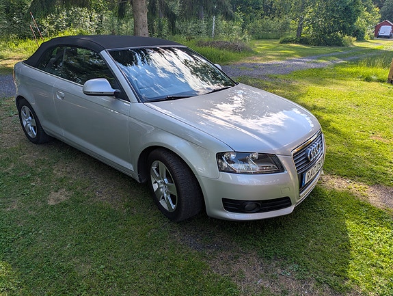 Audi Cabriolet 2 of 5