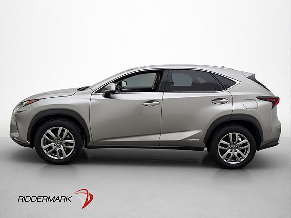 Lexus NX300h 4 of 5