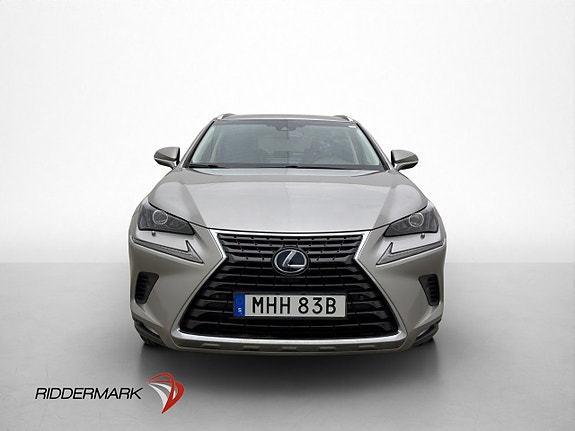 Lexus NX300h 2 of 5