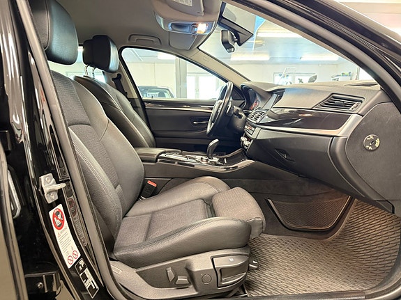 BMW 525d 16 of 26