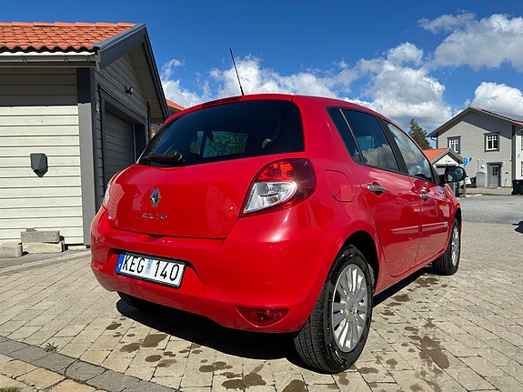 Renault Clio 2 of 5