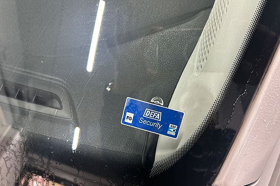 Volkswagen Caddy Maxi 24 of 26