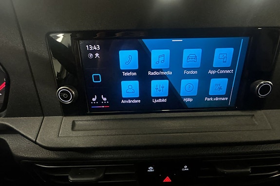 Volkswagen Caddy Maxi 13 of 26