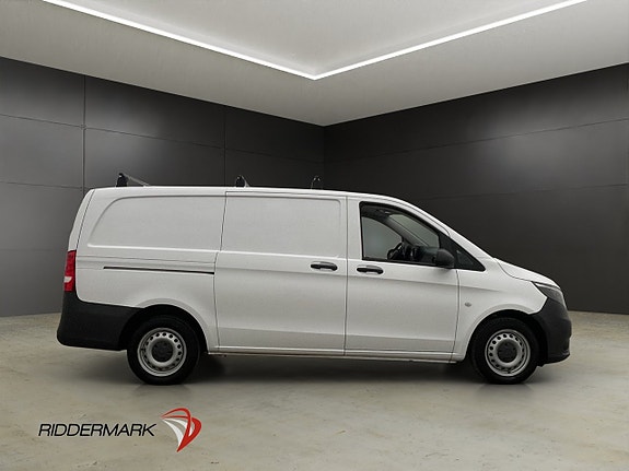 Mercedes-Benz Vito 108 2 of 5