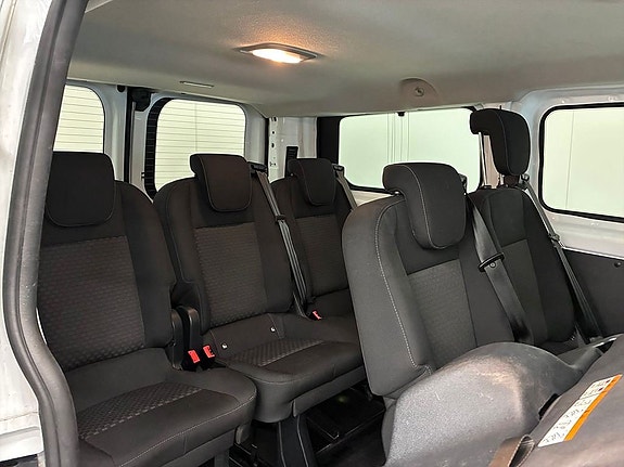 Ford Transit Custom 21 of 22