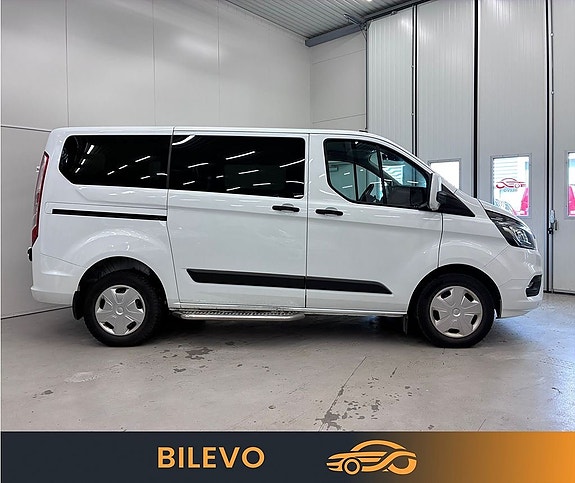 Ford Transit Custom 2 of 22