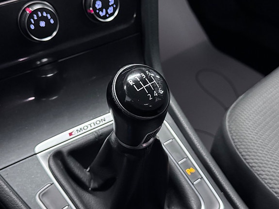 Volkswagen Golf I 23 of 24