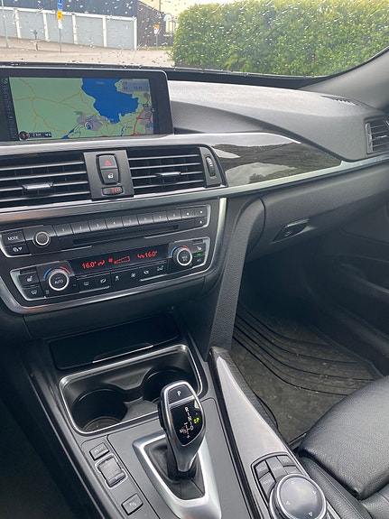 BMW 320d 4 of 7