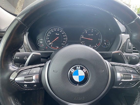 BMW 320d 3 of 7