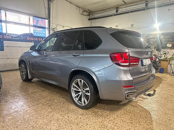 BMW X5 4 of 5