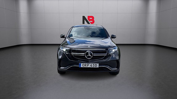 Mercedes-Benz EQC400 3 of 5
