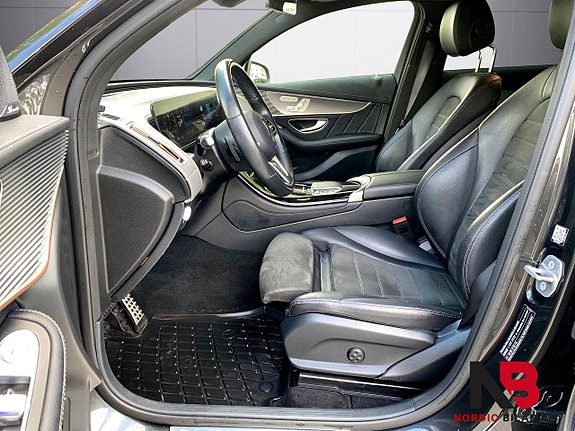 Mercedes-Benz EQC400 15 of 25