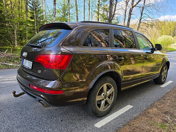 Audi Q7 7 of 25