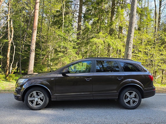 Audi Q7 6 of 25