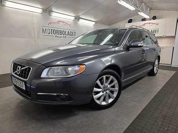Volvo V70 2.5FT Man*2010 Fas2 Takvinge Skinn* Atraktor