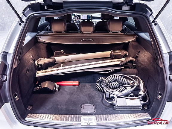 Mercedes-Benz C300 17 of 30
