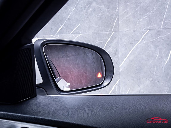 Mercedes-Benz C300 29 of 30