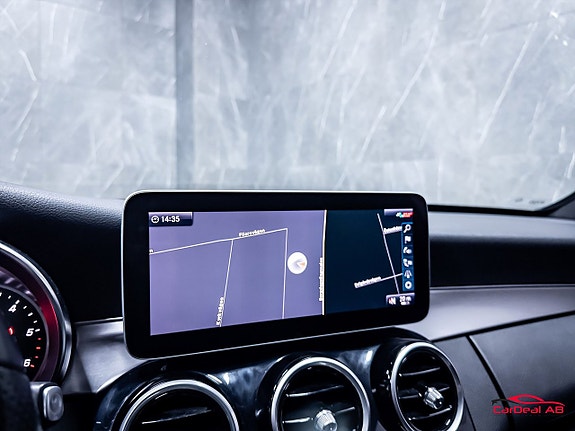 Mercedes-Benz C300 24 of 30