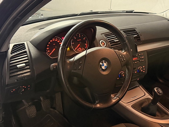 BMW 118d 7 of 14