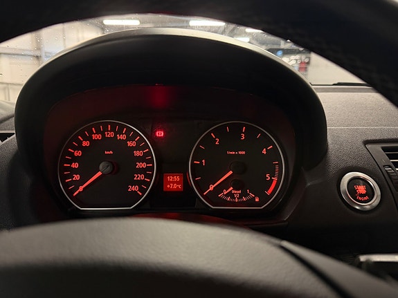 BMW 118d 13 of 14