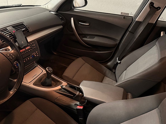 BMW 118d 8 of 14