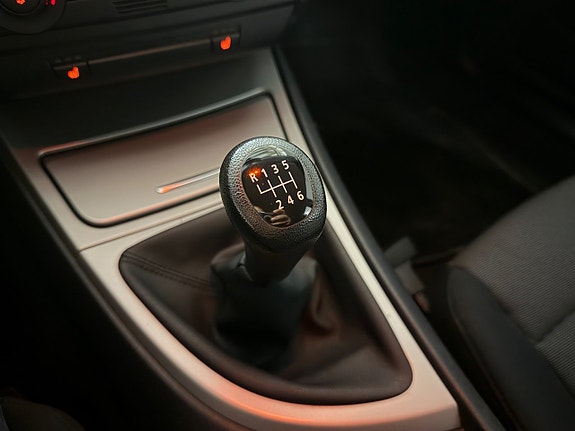 BMW 118d 12 of 14
