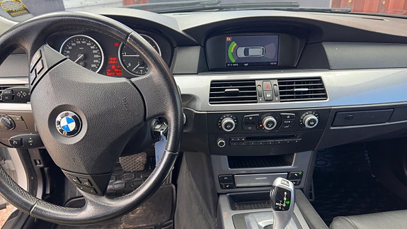 BMW 520d 8 of 15