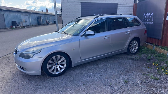 BMW 520d 2 of 5