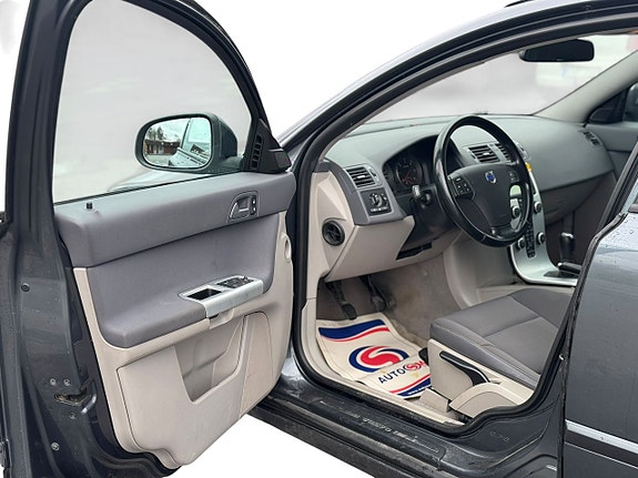 Volvo V50 11 of 15