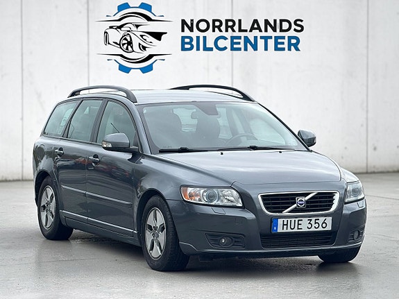Volvo V50 2 of 5