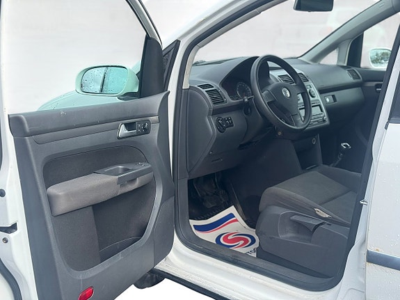 Volkswagen Touran 13 of 14