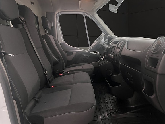 Nissan NV400 22 of 27