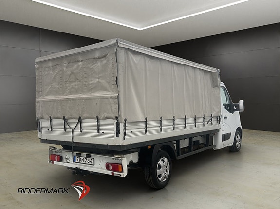 Nissan NV400 10 of 27