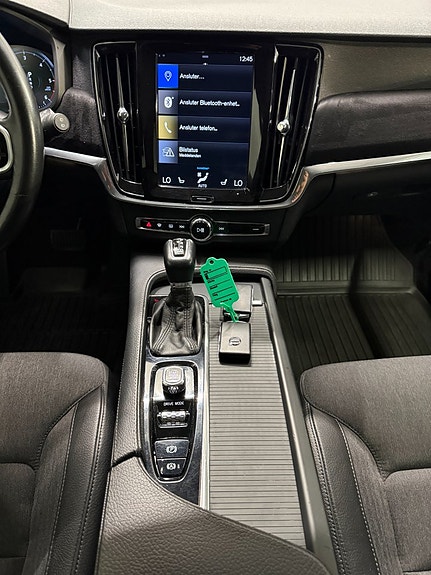 Volvo V90 16 of 19