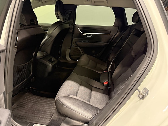 Volvo V90 13 of 19