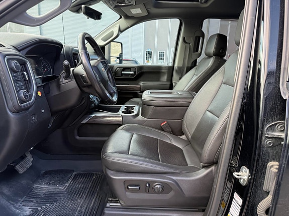 Chevrolet Silverado 2500 6 of 11