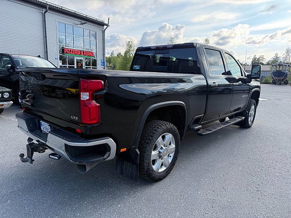 Chevrolet Silverado 2500 5 of 5