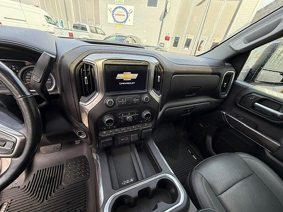 Chevrolet Silverado 2500 10 of 11