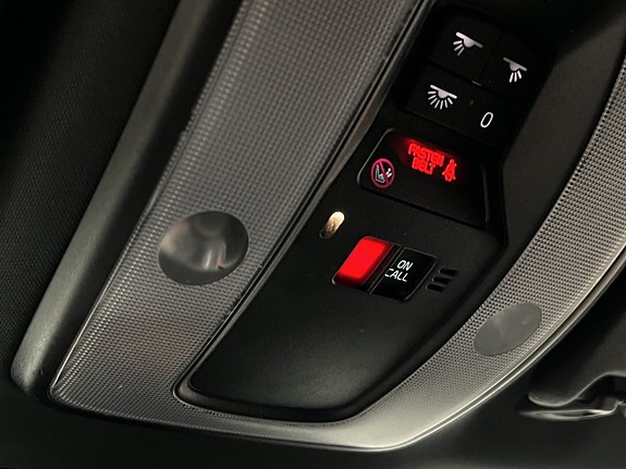 Volvo XC60 17 of 30