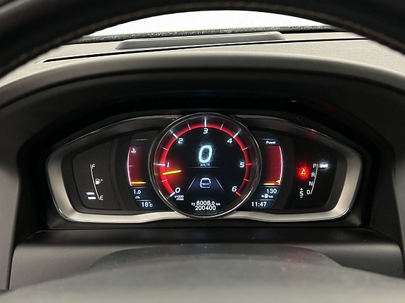 Volvo XC60 15 of 30