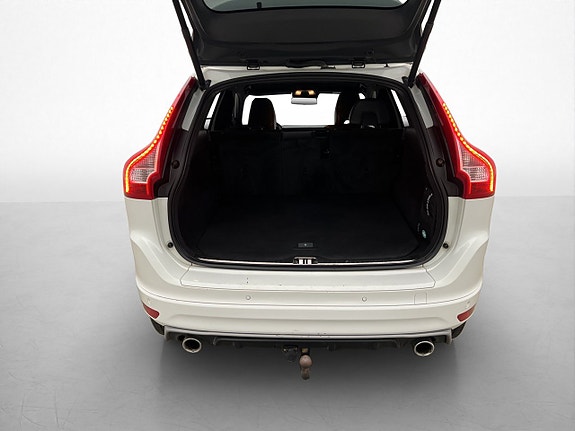 Volvo XC60 9 of 30
