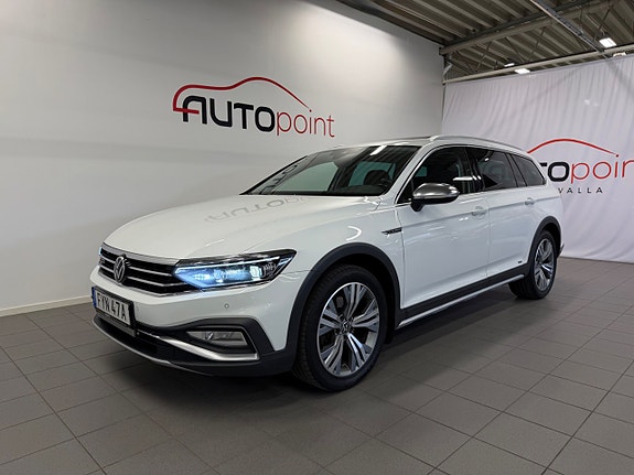 Volkswagen Passat Alltrack 12 of 22