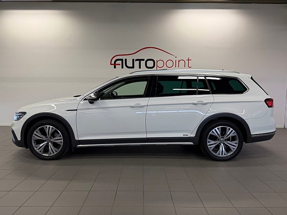 Volkswagen Passat Alltrack 4 of 5