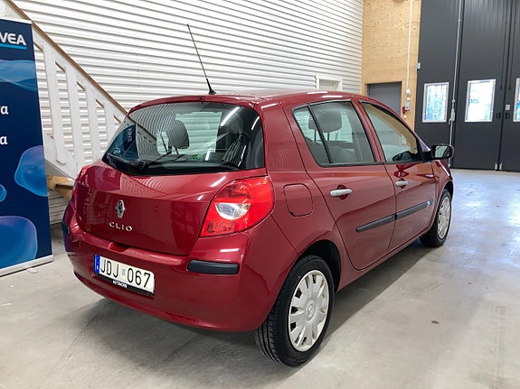 Renault Clio 3 of 5
