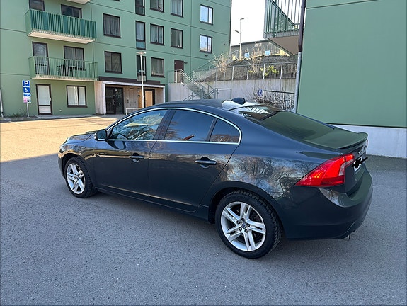 Volvo S60 5 of 5