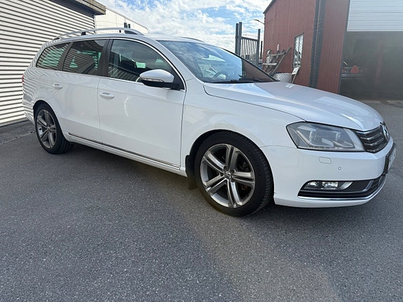 Volkswagen Passat 2 of 5