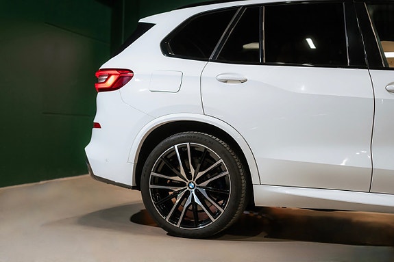 BMW X5 8 of 26