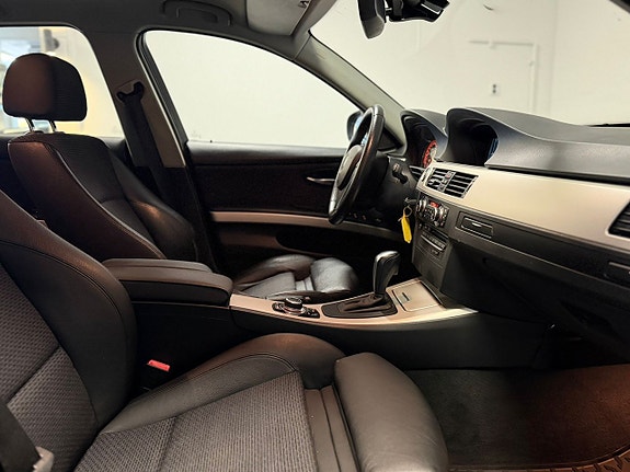 BMW 330d 17 of 24