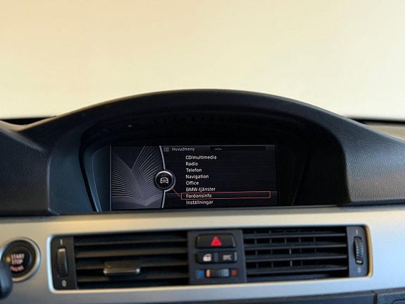 BMW 330d 23 of 24
